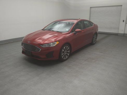 Used 2020 Ford Fusion SE AWD/4WD image 2