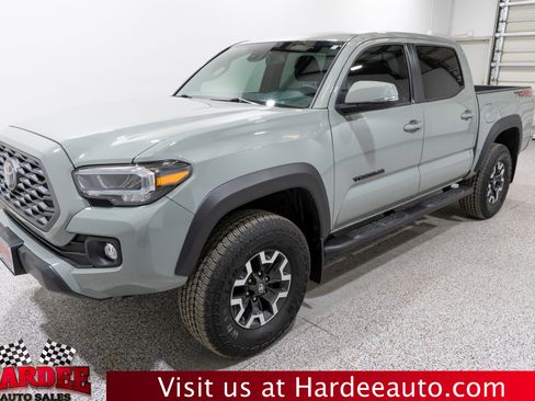 Used 2023 Toyota Tacoma TRD Off-Road w/ Black Out Package (TMS) image 2
