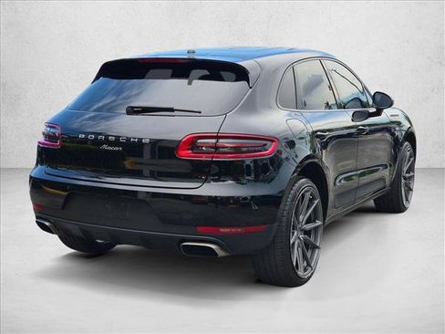 Used 2018 Porsche Macan Sport Edition AWD/4WD image 5