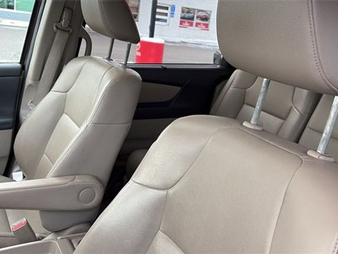 Used 2014 Honda Odyssey EX-L image 19