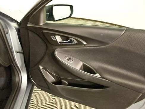 Used 2024 Chevrolet Malibu LS FWD image 39
