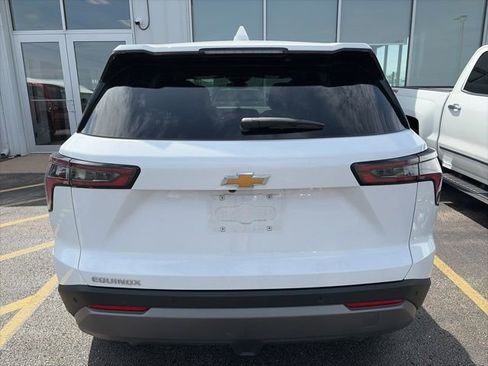 Used 2026 Chevrolet Equinox LT FWD image 5