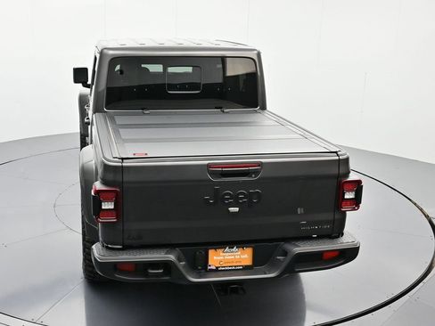 Certified 2025 Jeep Gladiator Sport image 39