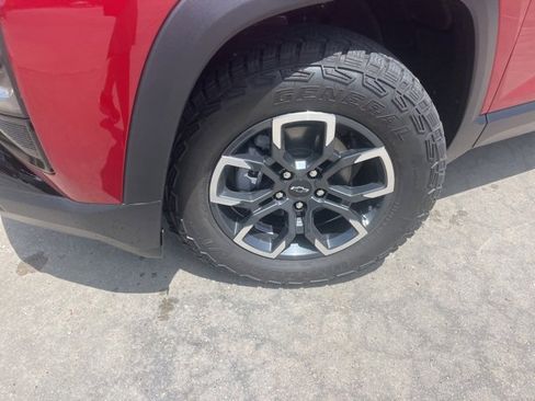 New 2026 Chevrolet Equinox ACTIV w/ Convenience Package III image 38