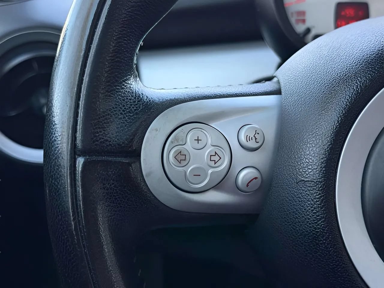 Used 2010 MINI Cooper Hardtop FWD image 44