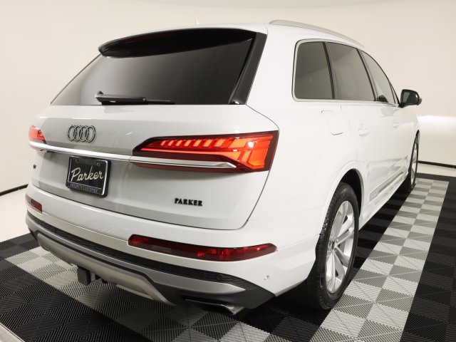 Certified 2025 Audi Q7 3.0T Prestige w/ Prestige Package AWD/4WD image 5