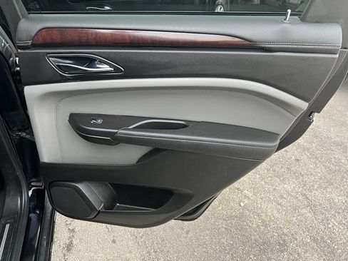 Used 2011 Cadillac SRX Premium FWD image 18