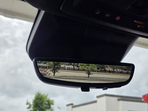 Used 2022 Cadillac Escalade ESV Sport w/ Touring Package image 16