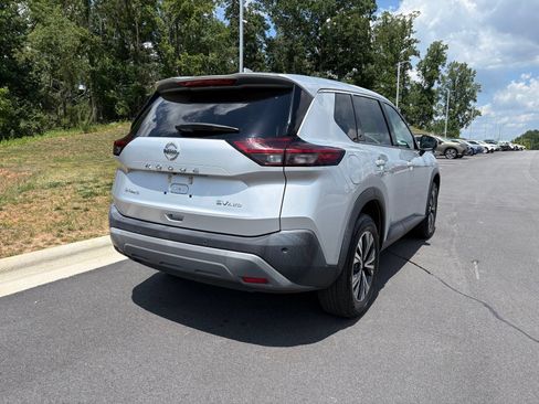 Used 2021 Nissan Rogue SV AWD/4WD image 9