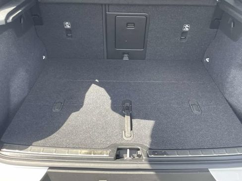 Used 2023 Volvo C40 P8 Recharge Ultimate AWD/4WD image 18