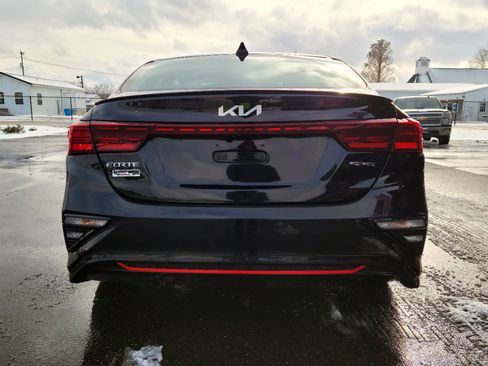 Used 2022 Kia Forte GT-Line w/ GT-Line Premium Package image 5