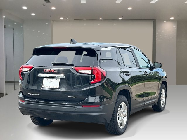 Used 2024 GMC Terrain SLE AWD/4WD image 5