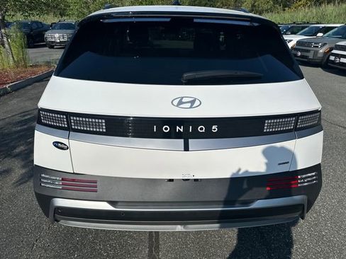 Certified 2025 Hyundai Ioniq 5 SEL image 4