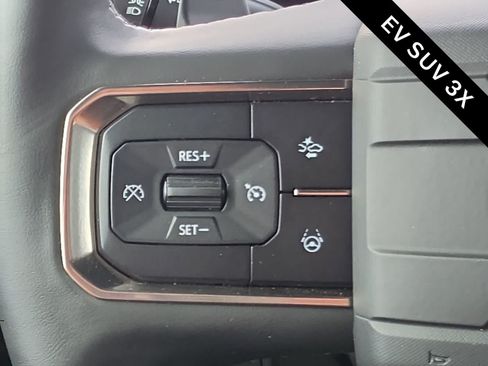 Used 2025 GMC Hummer EV 3X AWD/4WD image 28