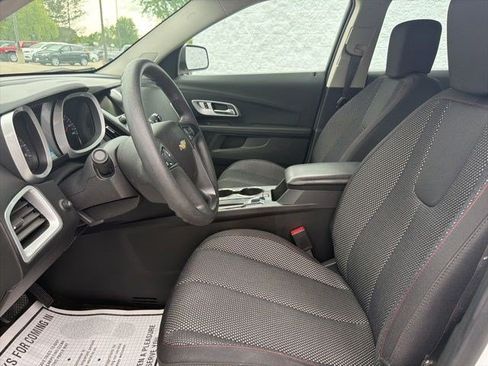 Used 2017 Chevrolet Equinox LS AWD/4WD image 12