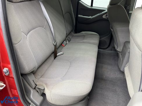 Used 2019 Nissan Frontier SV image 21