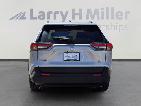 Used 2025 Toyota RAV4 LE image 4