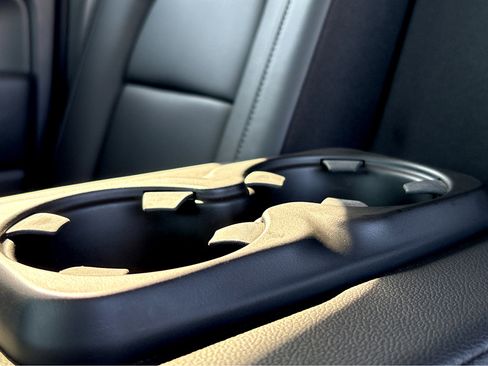 Used 2018 Chevrolet Colorado ZR2 image 31