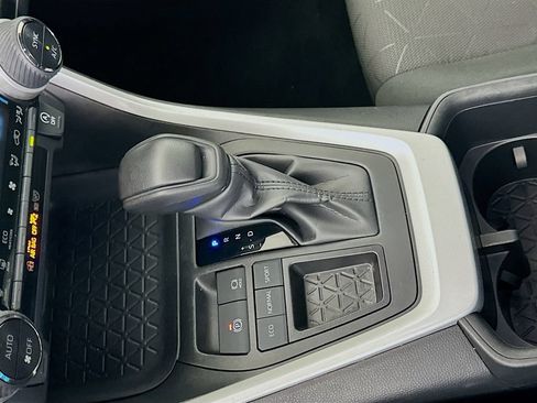 Certified 2024 Toyota RAV4 XLE FWD image 17