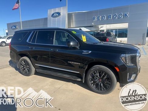 Used 2023 GMC Yukon SLT image 1