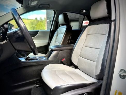 Used 2019 Chevrolet Equinox Premier image 13
