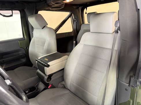 Used 2009 Jeep Wrangler Sahara AWD/4WD image 13