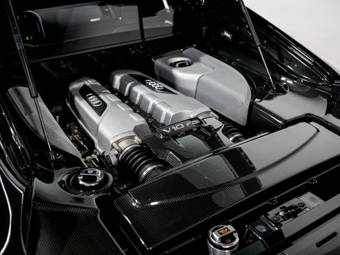 Used 2010 Audi R8 V10 image 40