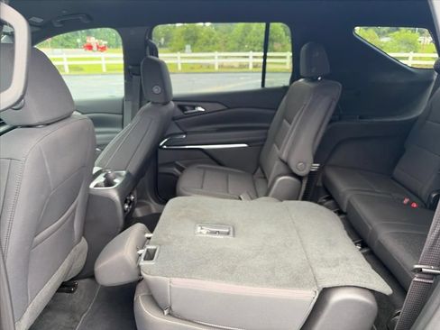 Used 2026 Chevrolet Traverse LT w/ LPO, Floor Liner Package AWD/4WD image 27