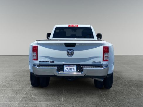 Used 2024 RAM 3500 Big Horn AWD/4WD image 4