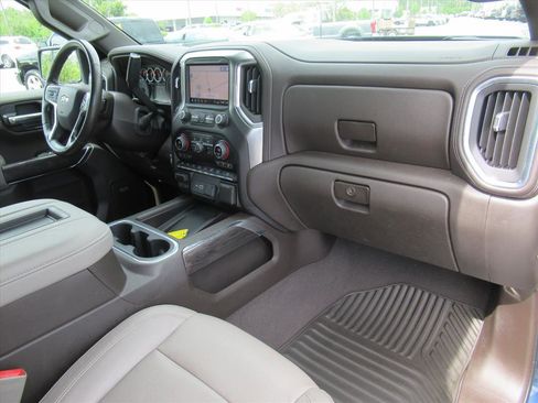 Used 2020 Chevrolet Silverado 1500 LTZ w/ LTZ Premium Package image 10