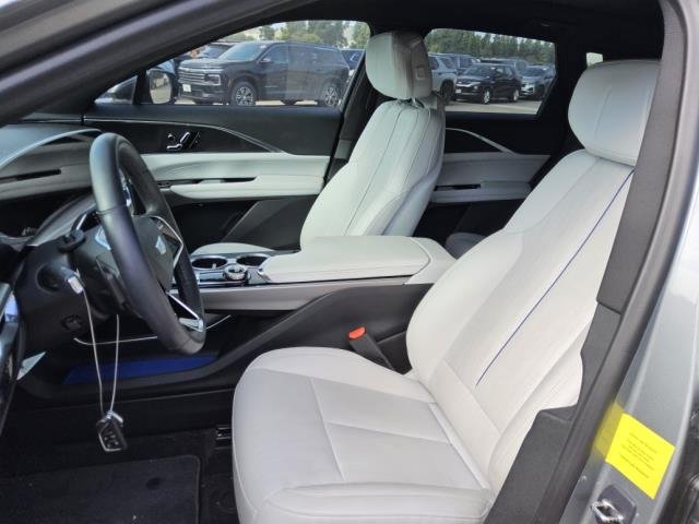 Used 2024 Cadillac Lyriq Luxury RWD image 6