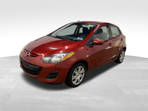 Used 2014 MAZDA MAZDA2 Sport FWD image 3