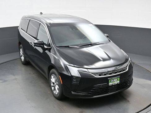 New 2027 Chrysler Pacifica Select AWD/4WD image 28