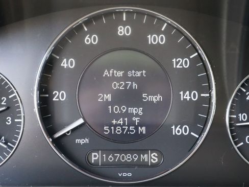 Used 2005 Mercedes-Benz E 320 4MATIC Sedan image 44