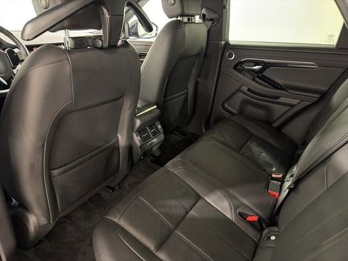 Used 2020 Land Rover Range Rover Evoque SE image 21