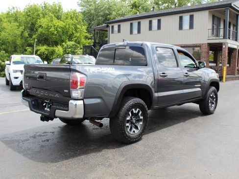 Used 2023 Toyota Tacoma TRD Off-Road AWD/4WD image 5