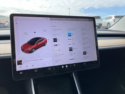 Used 2018 Tesla Model 3 Long Range image 39