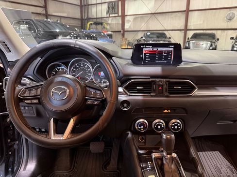 Used 2020 MAZDA CX-5 Sport FWD image 29