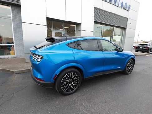 Certified 2025 Ford Mustang Mach-E Premium image 3