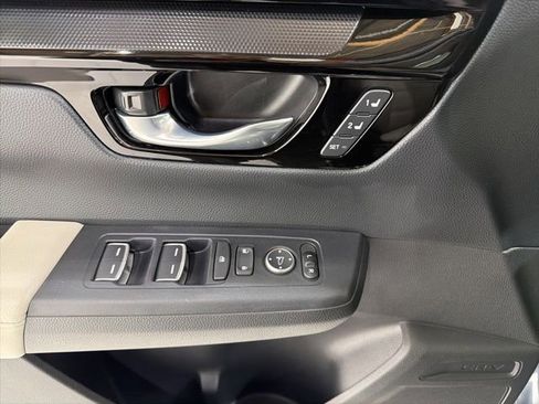 Used 2025 Honda CR-V EX-L image 11