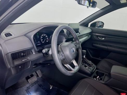 Used 2025 Honda CR-V Sport image 10
