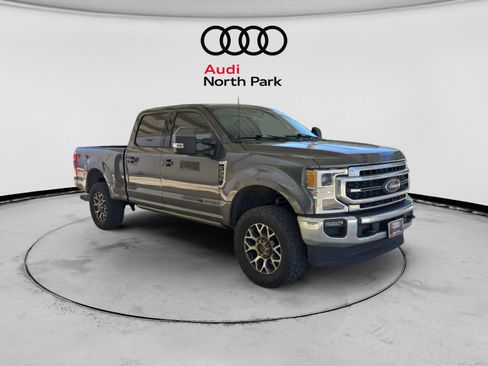 Used 2020 Ford F250 Lariat w/ Lariat Ultimate Package AWD/4WD image 7