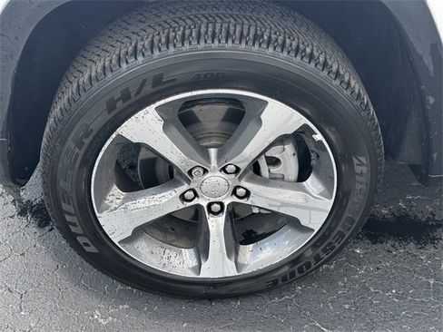 Used 2023 Jeep Grand Cherokee 4WD 4xe image 10