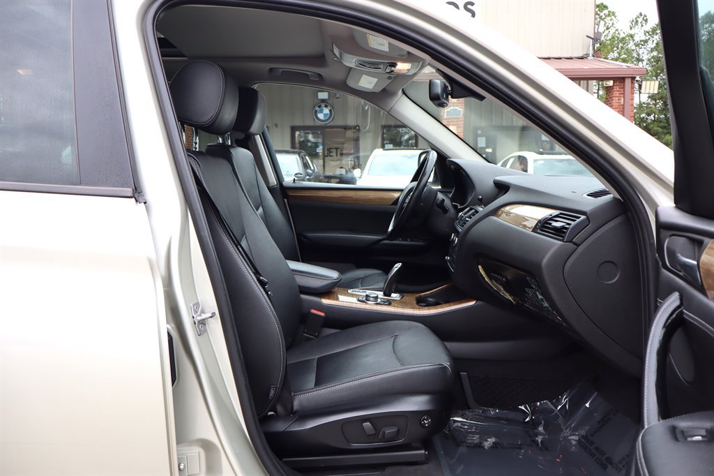 Used 2011 BMW X3 xDrive28i AWD/4WD image 17