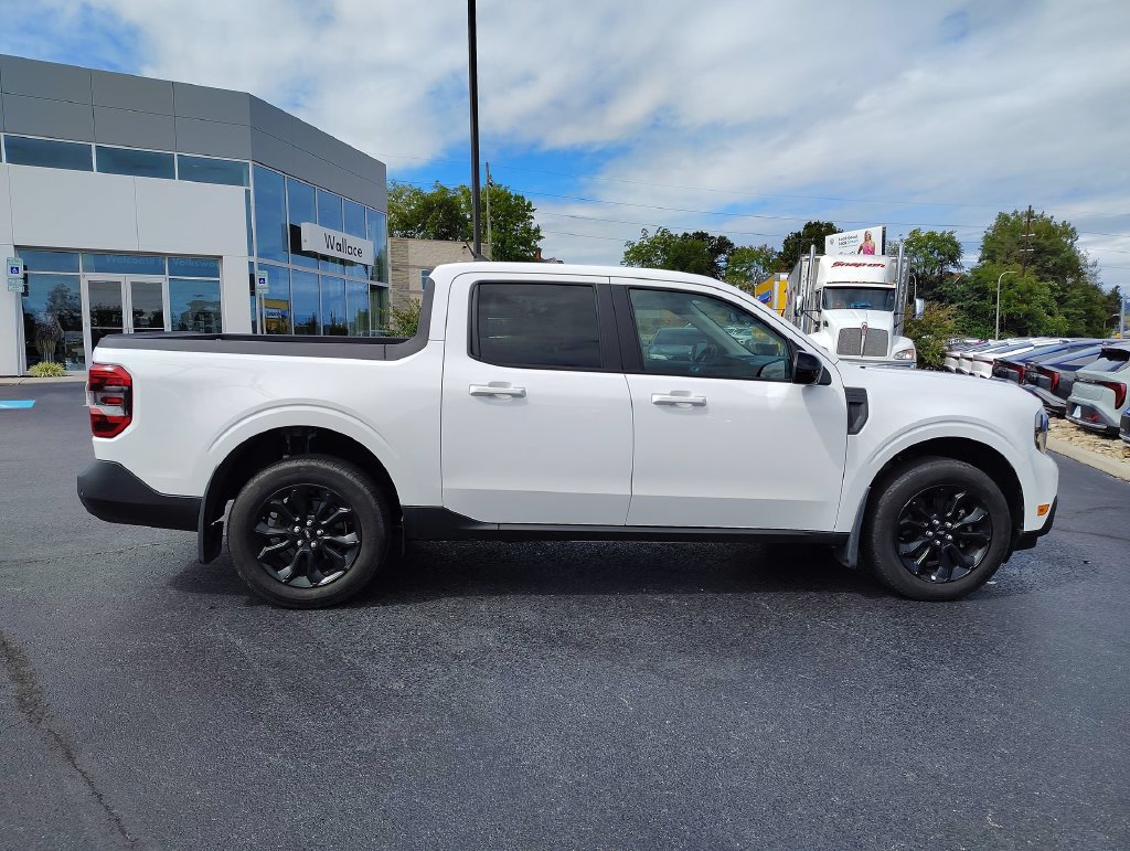 Used 2024 Ford Maverick Lariat w/ Black Appearance Package AWD/4WD image 4