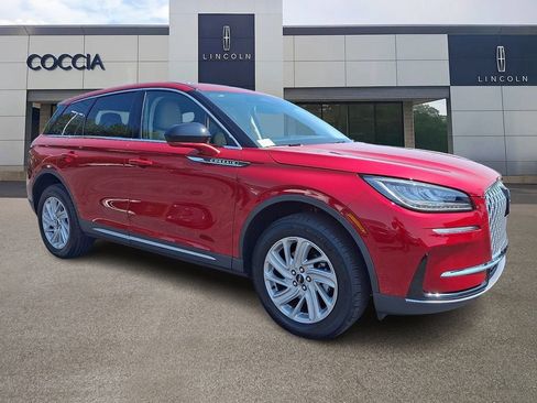 Certified 2025 Lincoln Corsair AWD image 3