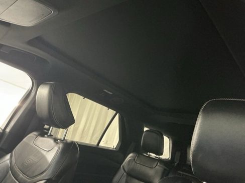 Used 2020 Ford Explorer ST image 16