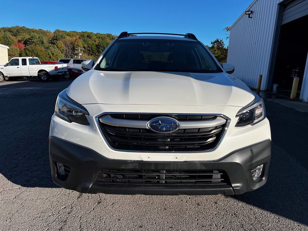Used 2020 Subaru Outback Premium AWD/4WD image 2