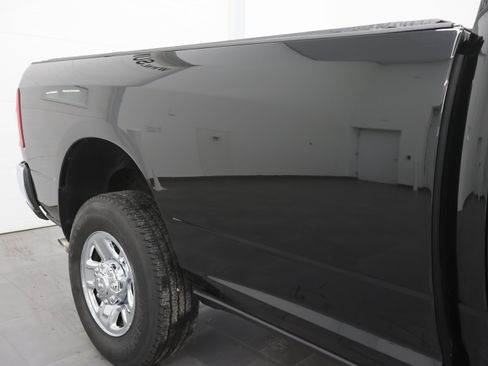 Used 2021 RAM 3500 Tradesman image 24