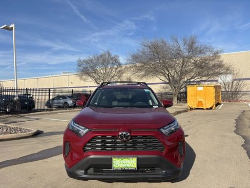 Used 2025 Toyota RAV4 XLE w/ Convenience Package image 2